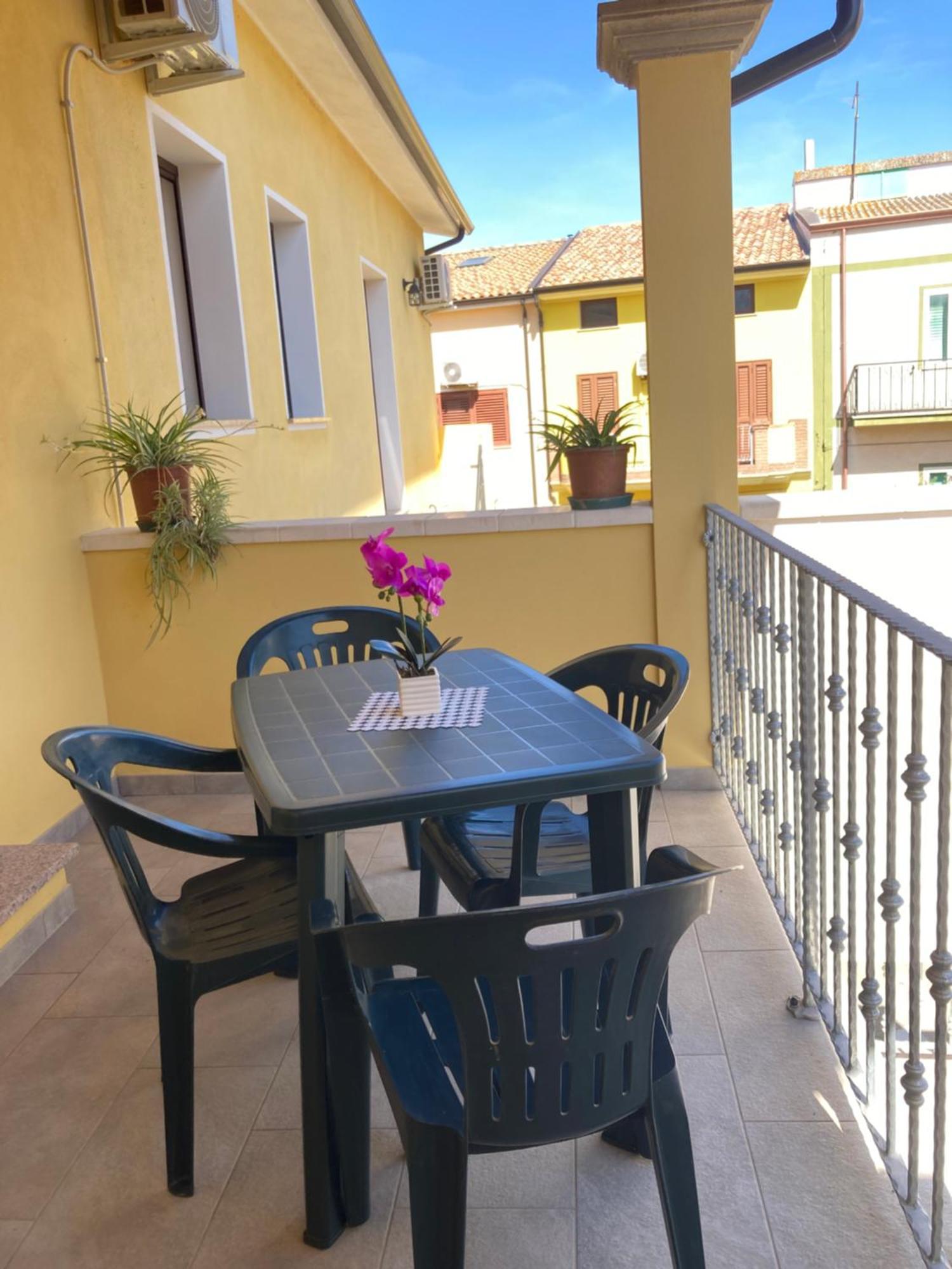 Casa Vacanze Il Giardino Villamassargia Exterior photo
